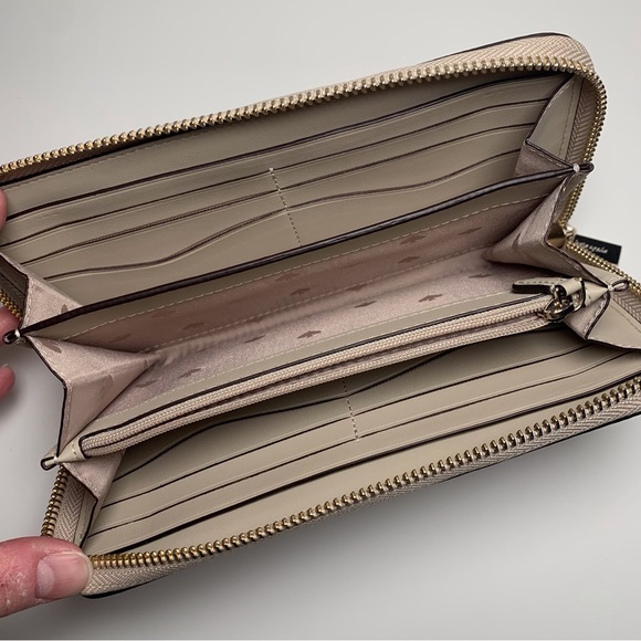 Kate Spade Large Continental Wallet in Warm Beige - 1616 - Picture 7 of 16